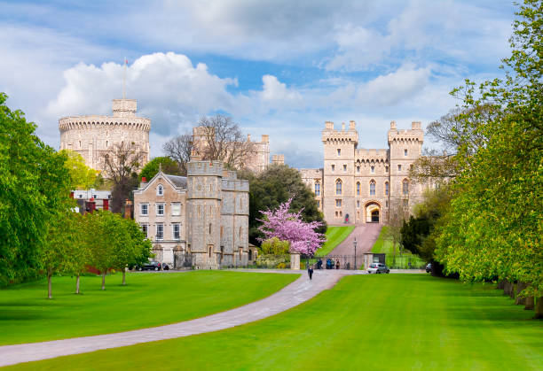 Windsor castle long walk 4