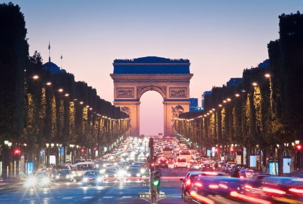 Champs elysees arc de triomphe 3