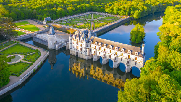 Loire valley chateau chenonceau 3
